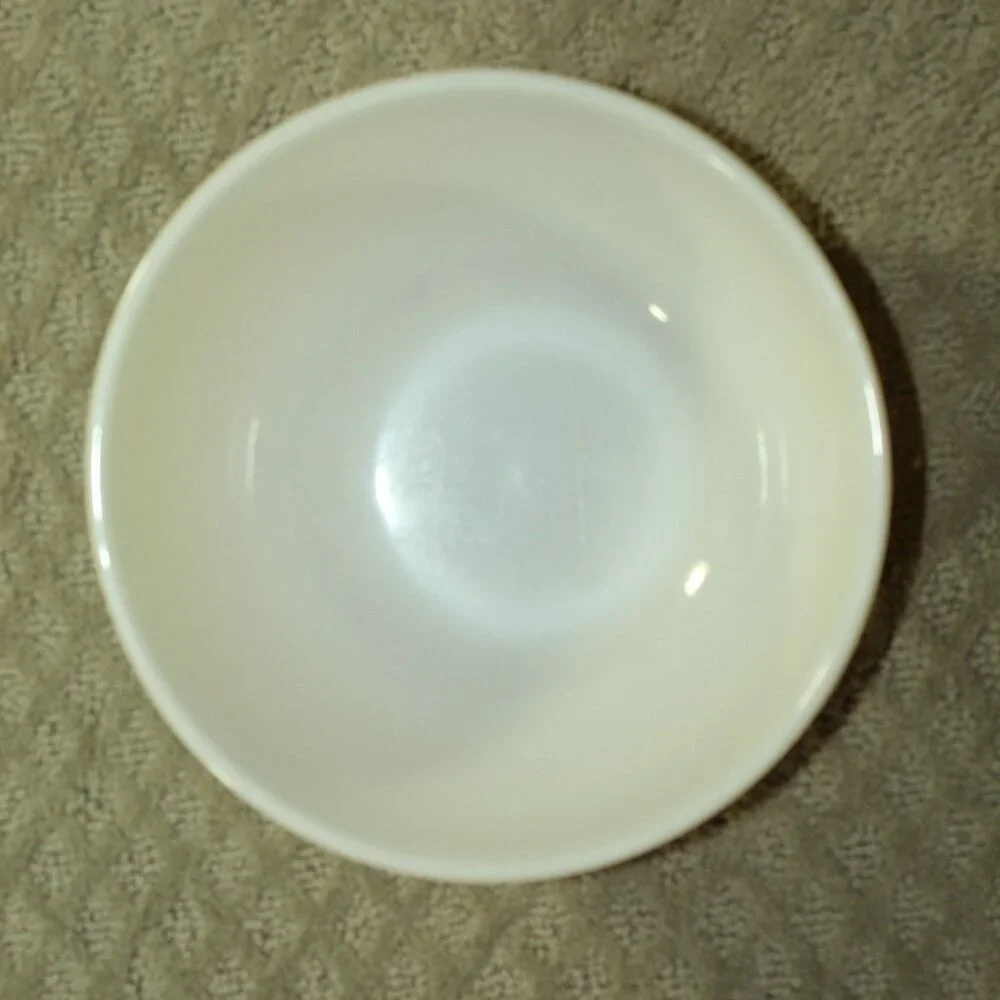Vintage PYREX Bright Yellow Mixing Nesting Bowl 403 2 1/2 Qt from 50’s  Pristine